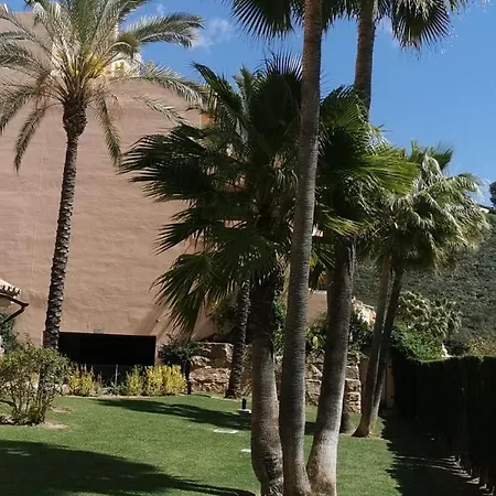 Santa Maria Village Elviria 마르베야