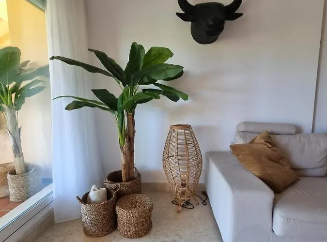 Santa Maria Village Elviria マルベーリャ