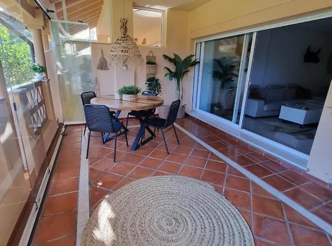 Santa Maria Village Elviria *