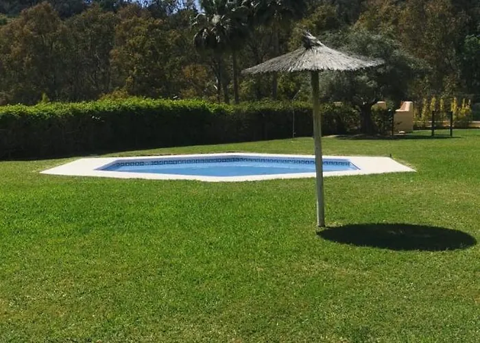 Santa Maria Village Elviria * マルベーリャ